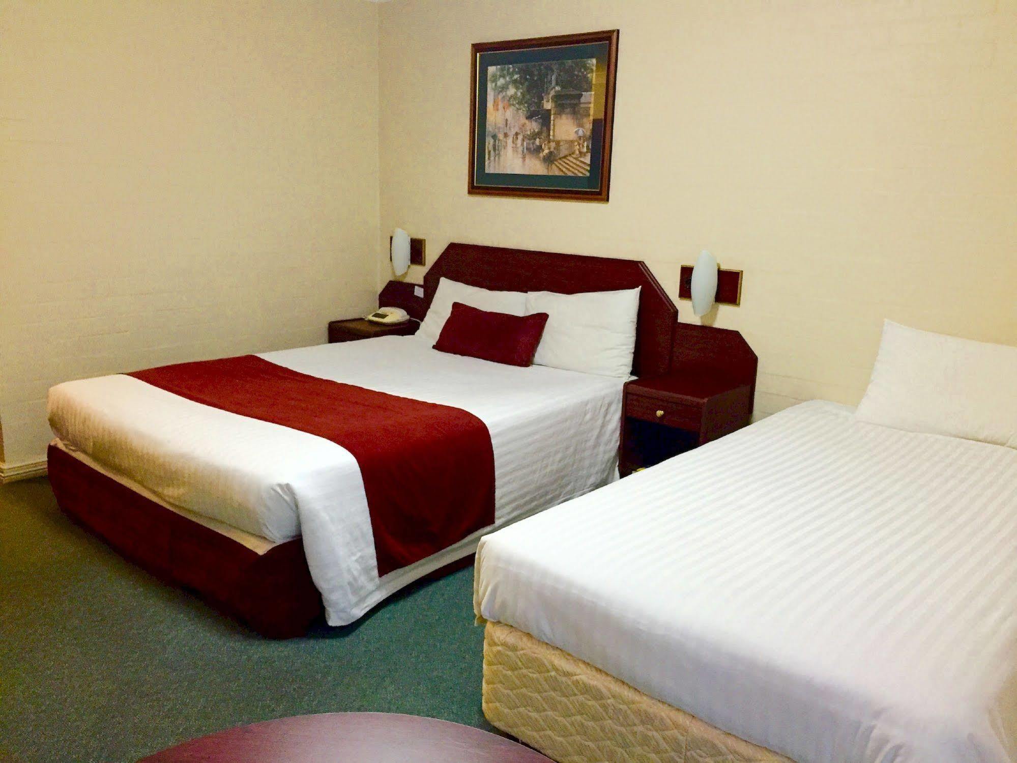 Town Square Motel Orange Esterno foto